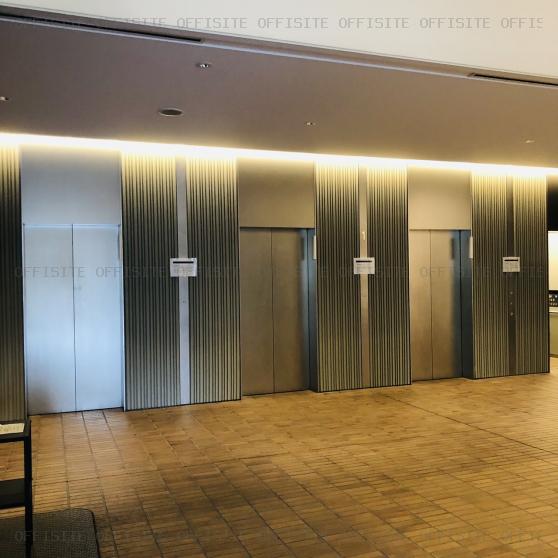 ラティス青山スクエアのエレベーターホール
