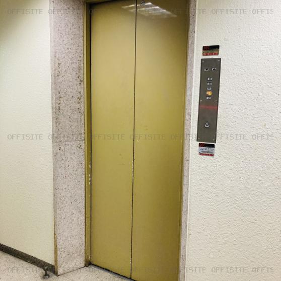 九段下プラレールビルのエレベーター