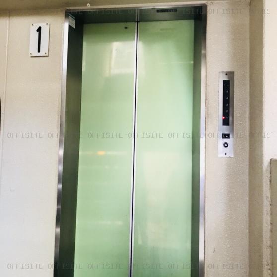 柴野ビルのエレベーター