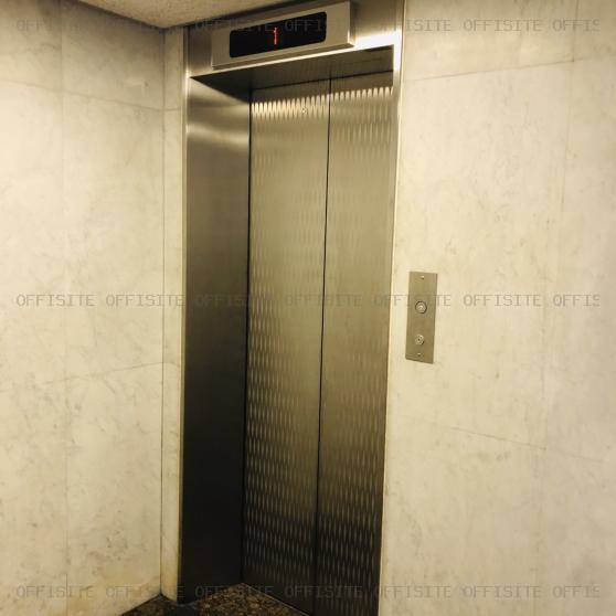 和光ビルのエレベーター