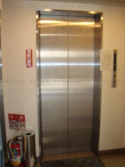 高田ビルのエレベーター