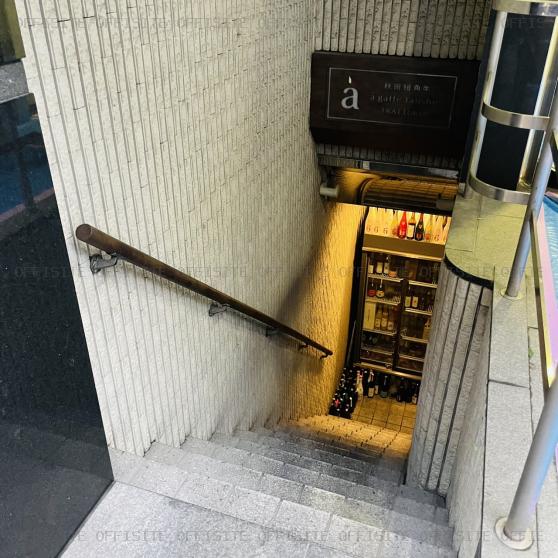 ＭＹ赤坂ビルのB1階への直接階段