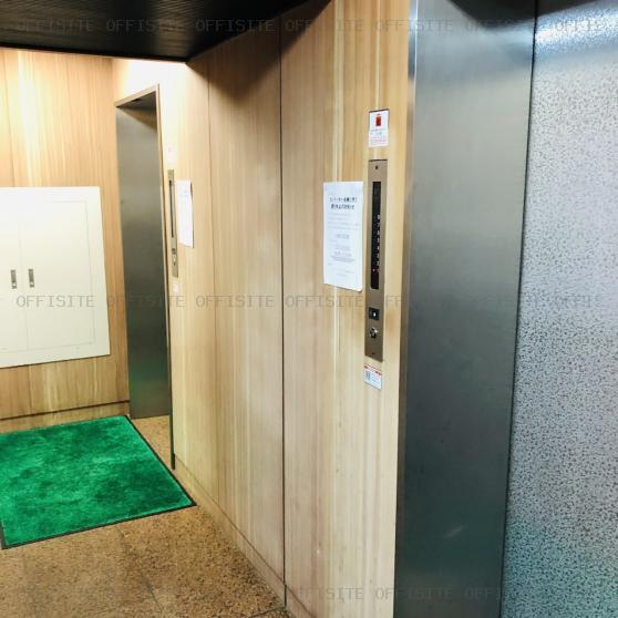 大手町宝栄ビルのエレベーター