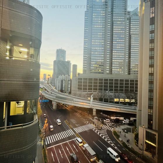 西新宿梅村ビルの8階　眺望