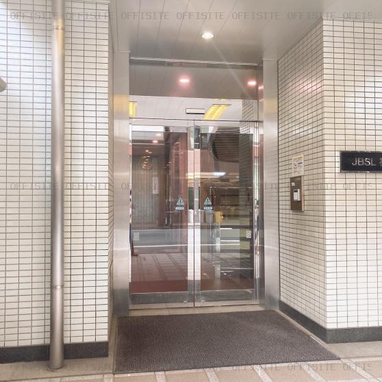 ＪＢＳＬ神田ビルのオフィス出入口