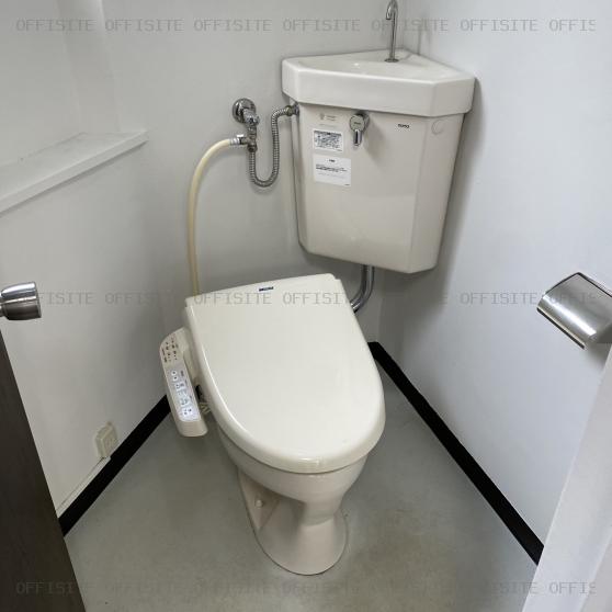 新陽ビル赤坂の5階 トイレ
