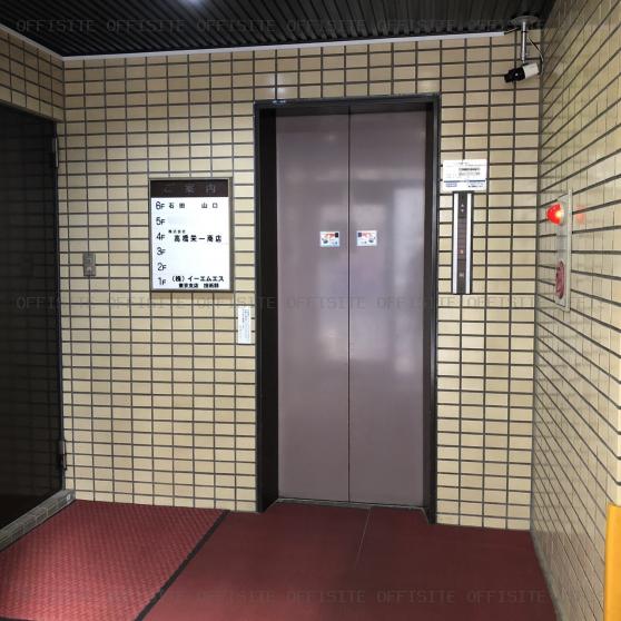 石田ビルのエレベーター