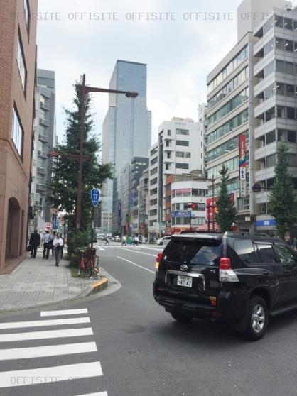 恵比須ビルのビル前面道路