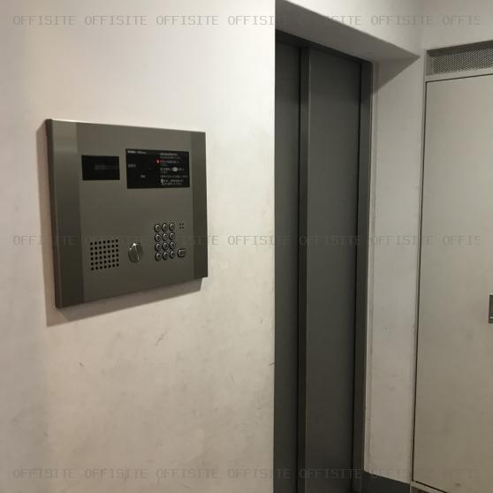 テラス銀座ビルのエレベーター