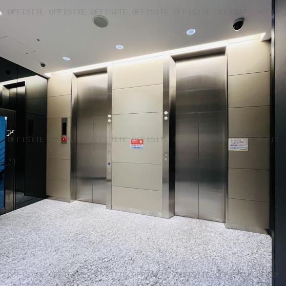 山手新宿ビルのエレベーター