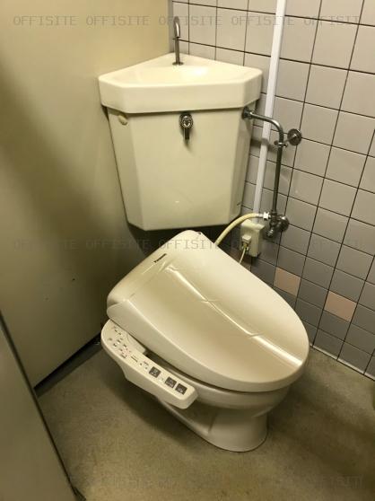 松涛栄光ビルの1階 トイレ