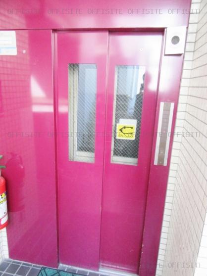 クレスト赤坂のエレベーター