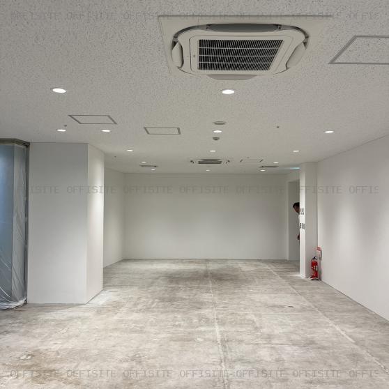 京セラ原宿ビルの1階室内