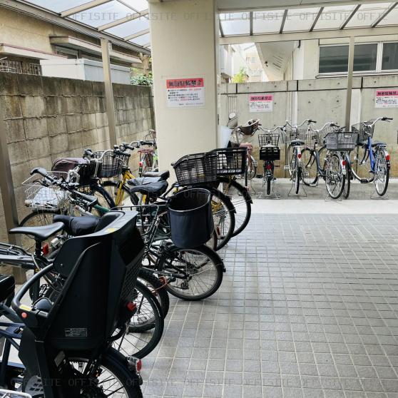 東神荻窪ビルの駐輪スペース