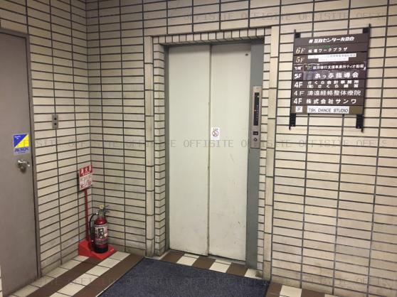 第５トヨダビルのエレベーター