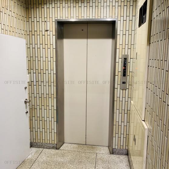 財津ビルのエレベーター