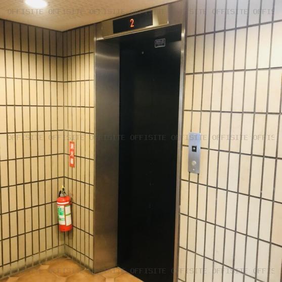 エクセル新宿御苑ビルのエレベーター