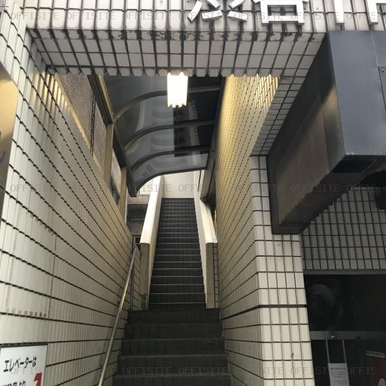渋谷ＴＲの階段