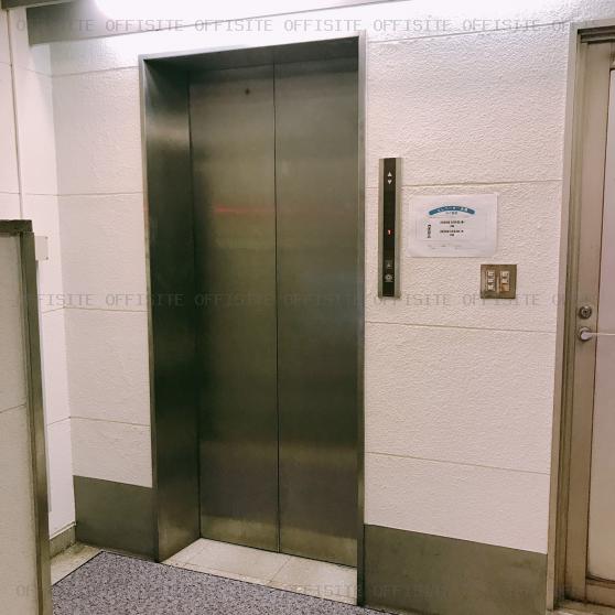 エクセルサトウのエレベーター