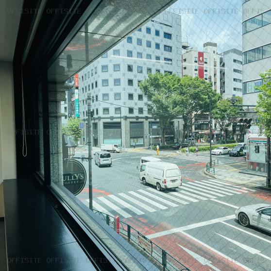 アーバンセンター新宿ビルの2階 眺望