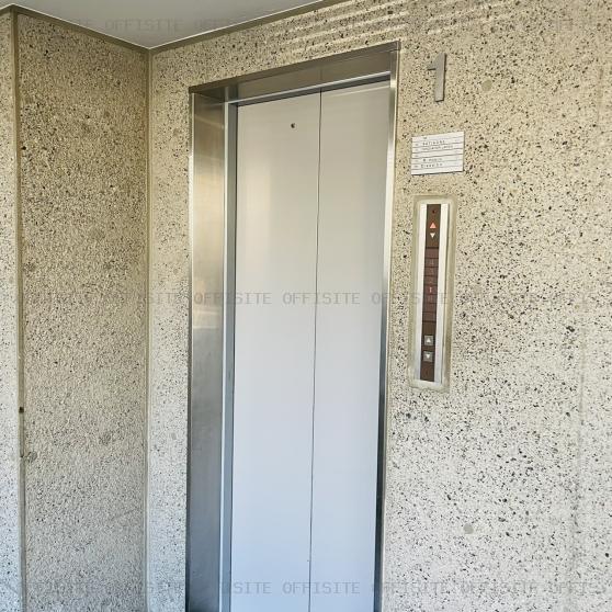 ＴＡＫＩビル表参道のエレベーター