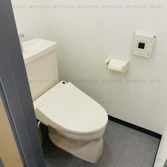 メイゾン原宿の502号室 トイレ