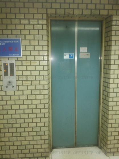 サクラピアビルのエレベーター