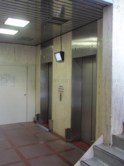 アドレスビルのエレベーター
