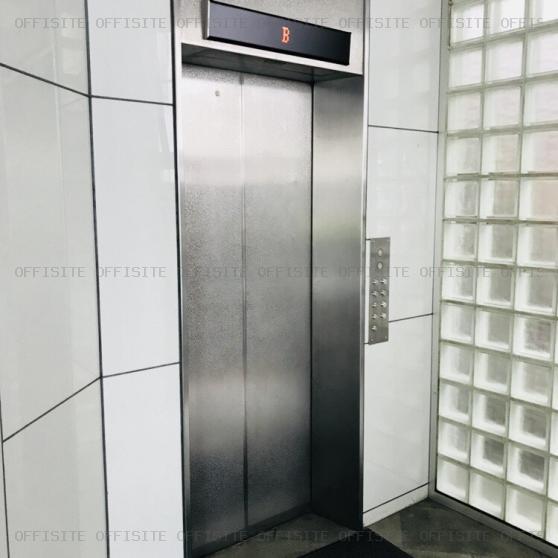ロクサンビルのエレベーター