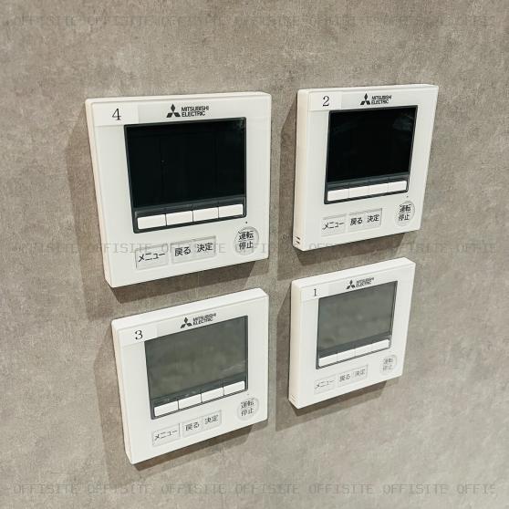 西新宿梅村ビルの8階　空調スイッチ