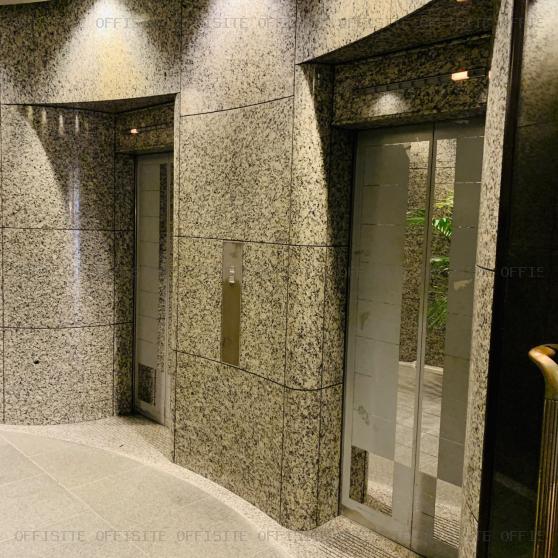 赤坂２１４プラザビルのエレベーター