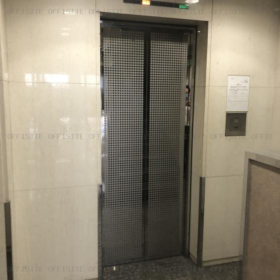 赤坂光和ビルのエレベーター