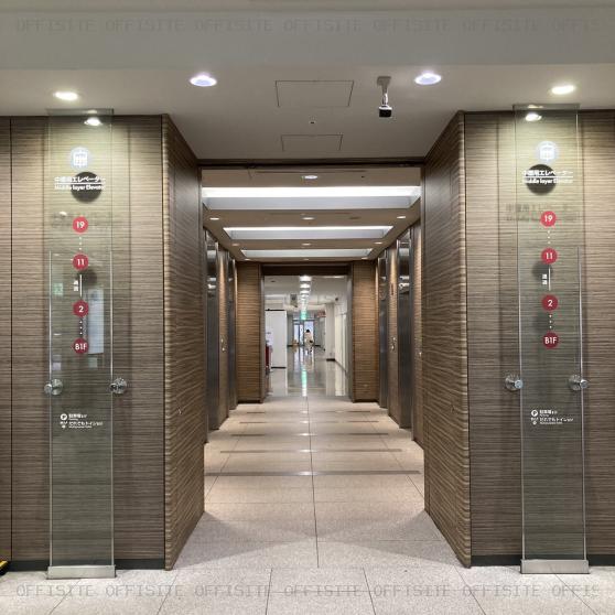 三田国際ビルのエレベーター入口（低層・中層・高層）