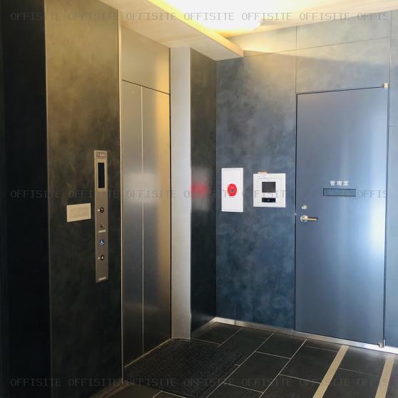 日本橋本町東石ビルのエレベーター