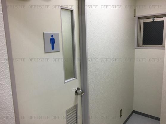 大学通信教育ビルのトイレ