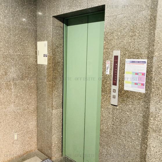 東池袋パークビルのエレベーター
