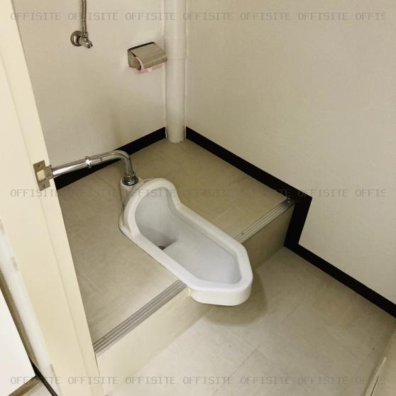 ハピネス・イン湯島の101号室 トイレ