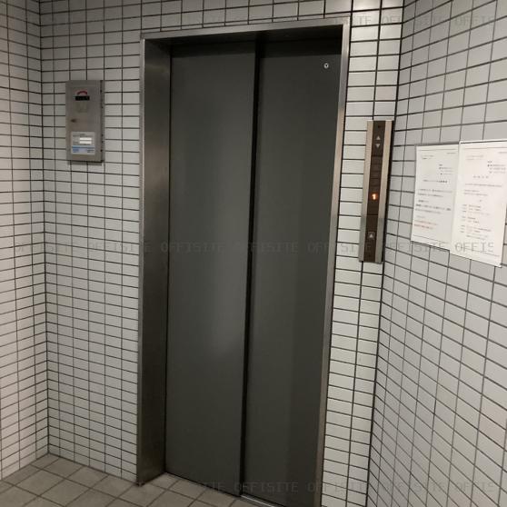 プレリュード中央ビルのエレベーター