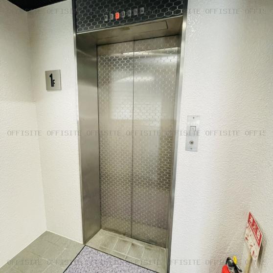 Ｔ・Ｂ目白ビルのエレベーター