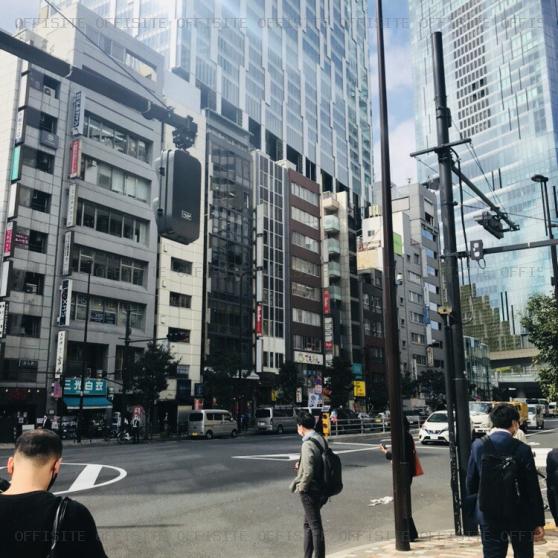 ＫＤＣ渋谷ビルのビル前面道路
