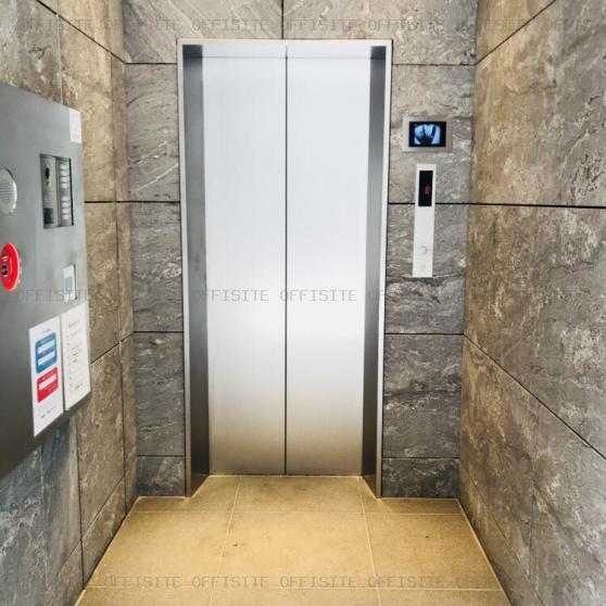 バルビゾン８８のエレベーター