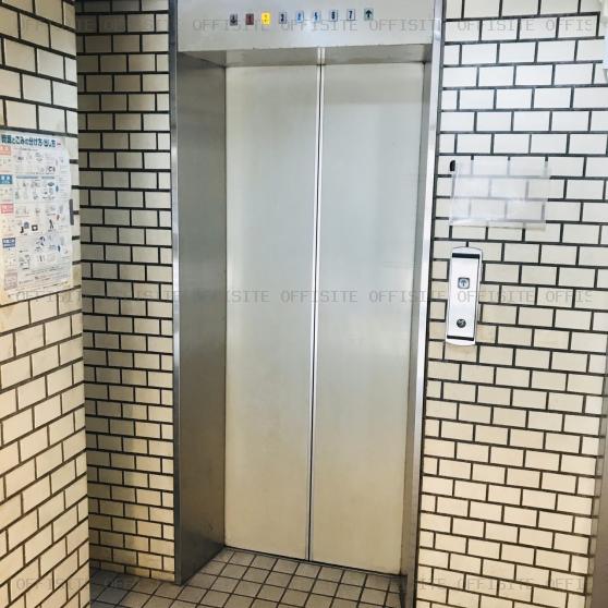 黒田ビルのエレベーター
