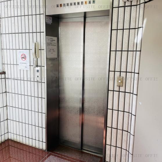 倉澤ビルのエレベーター