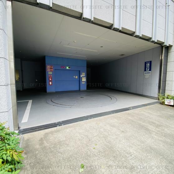 田町日工ビルの駐車場