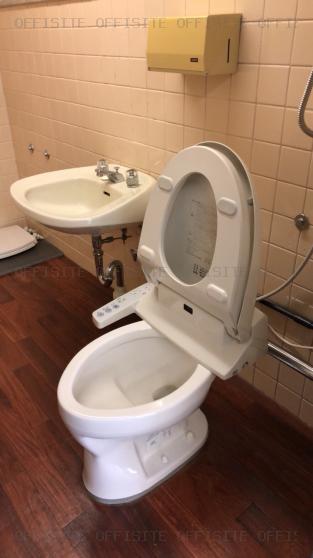 赤坂パインクレストの306号室 トイレ