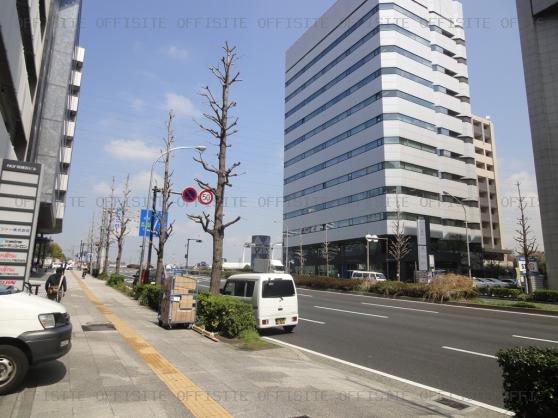 ＮＭＦ新横浜ビルのビル前面道路