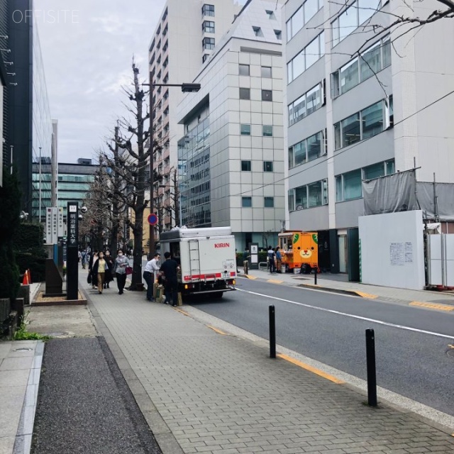 アドミラル紀尾井町ビル 前面道路