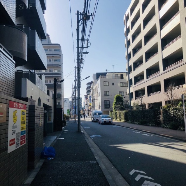 ウェルマン千鳥 前面道路