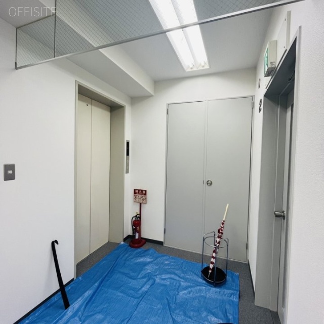 芝浦中村ビル 貸室出入口