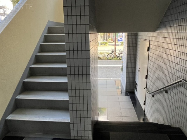 第1小田ビル エントランス